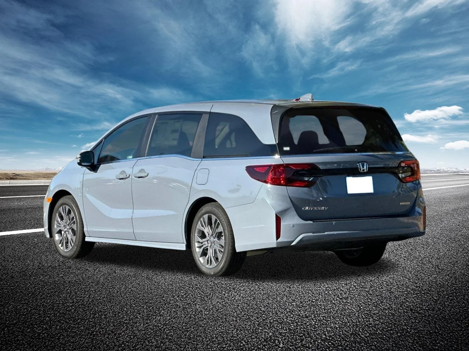 New 2026 Sonic Gray Pearl Honda Touring image 5