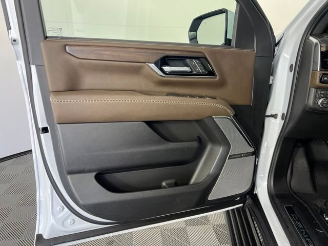New 2026 Glacier White Tricoat GMC Denali Ultimate image 18