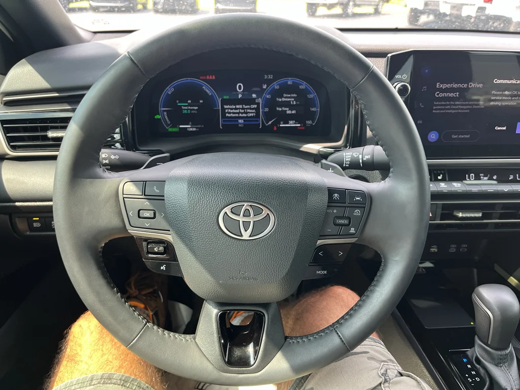 Certified Used 2025 Wind Chill Pearl Toyota XSE image 25
