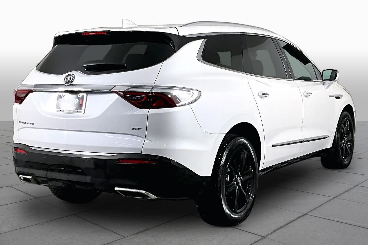 Used 2024 White Frost Tricoat Buick Essence image 13