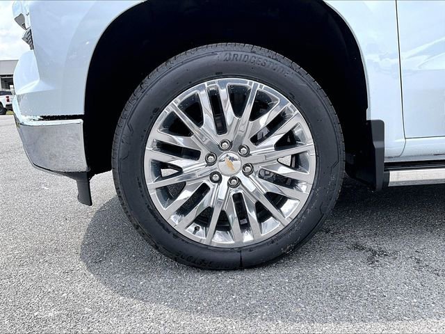 New 2026 Polar White Tricoat Chevrolet LTZ image 7