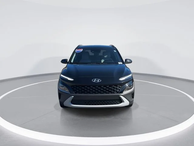 Used 2023 Black Hyundai SEL image 2