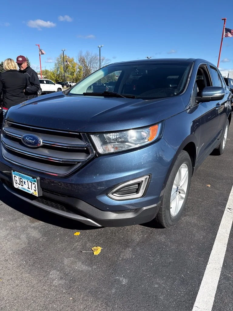 Used 2018 Blue Ford SEL image 2