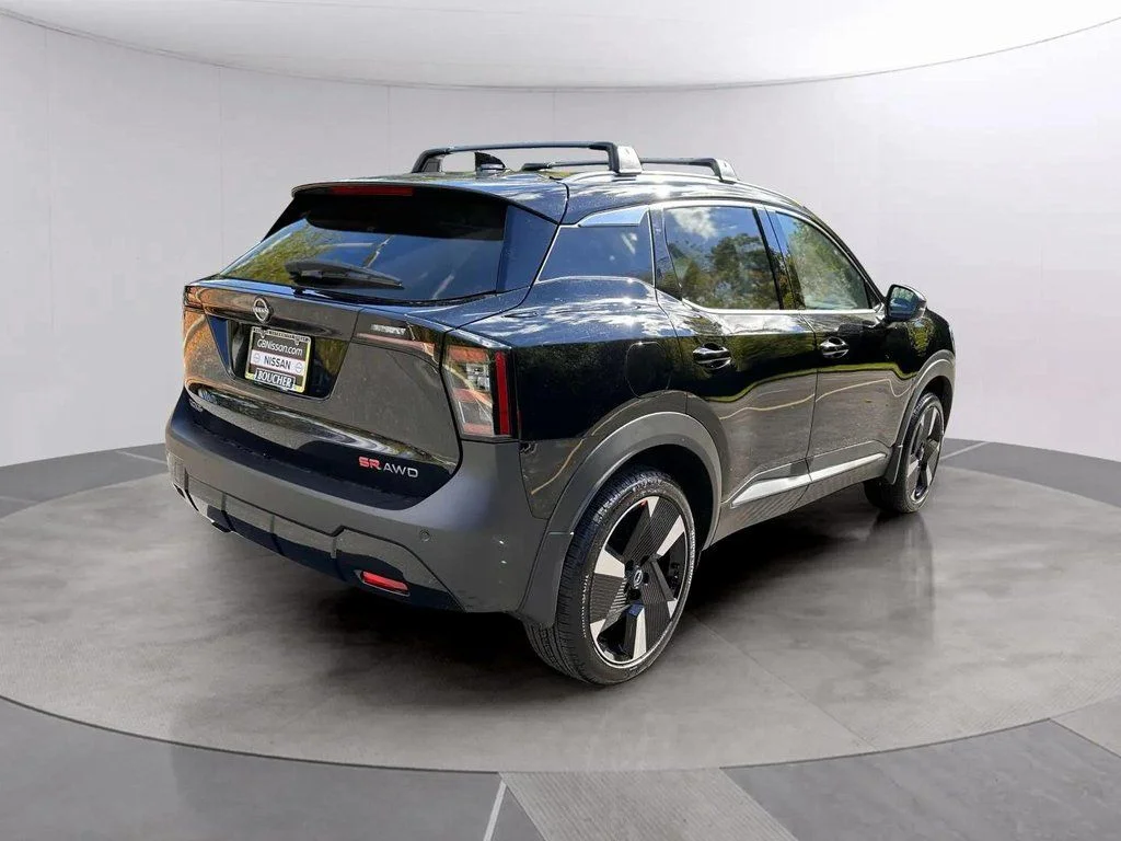 New 2026 Super Black Nissan SR image 3