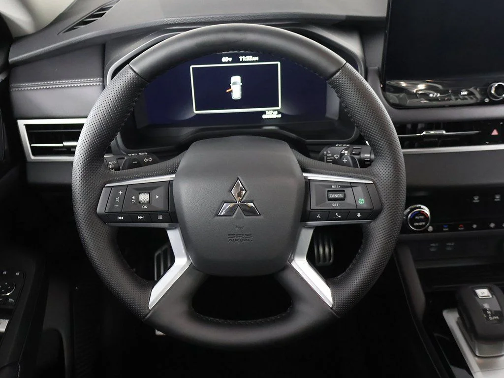 2025 Mitsubishi Outlander SEL - Photo 43