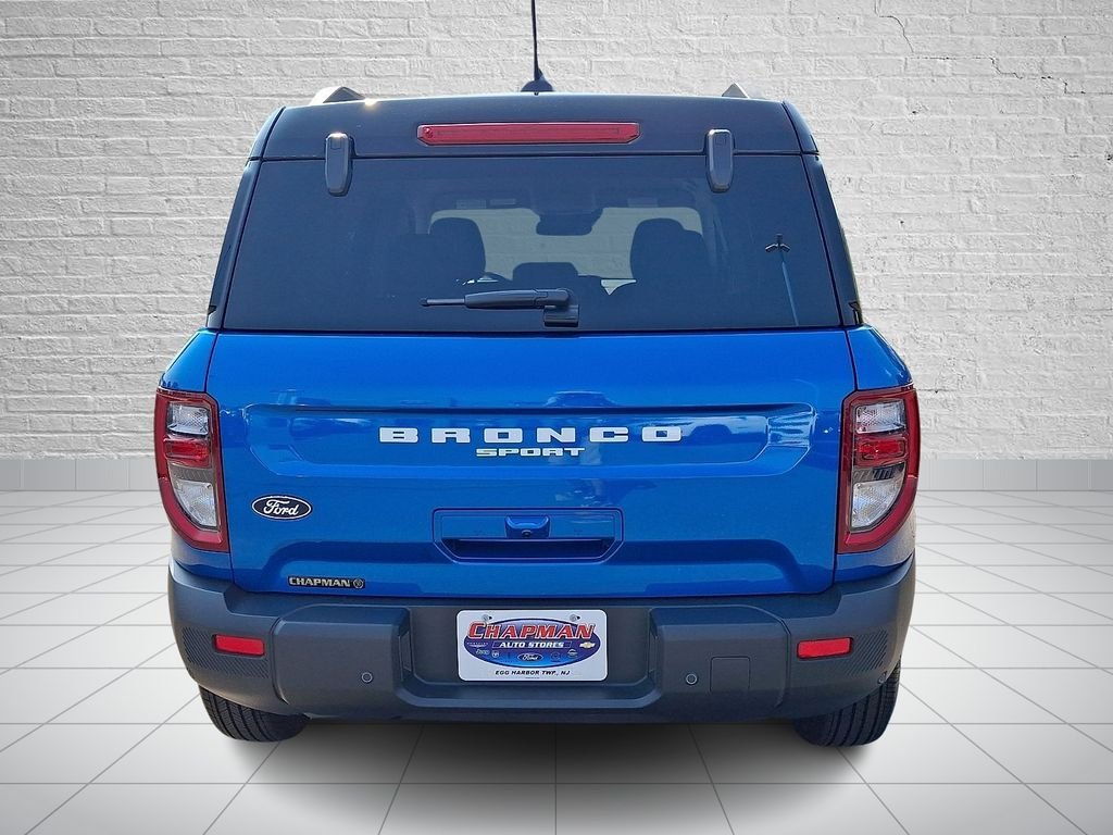 New 2026 Velocity Blue Metallic Ford Outer Banks® image 5