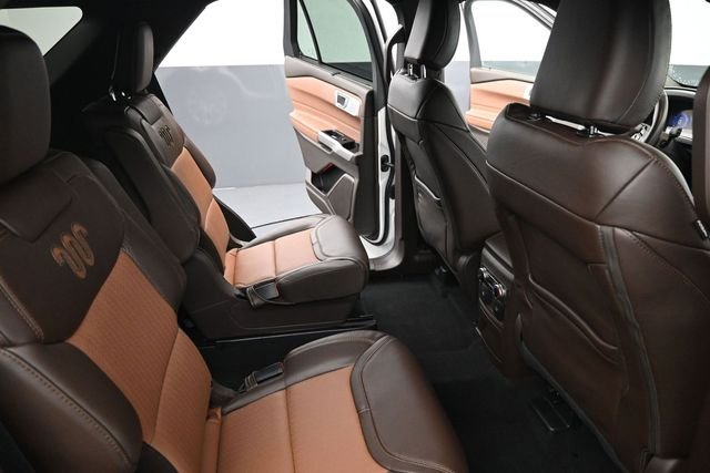 Used 2023 White Ford King Ranch image 18