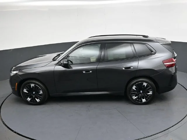 2026 BMW X3 30 - Photo 24
