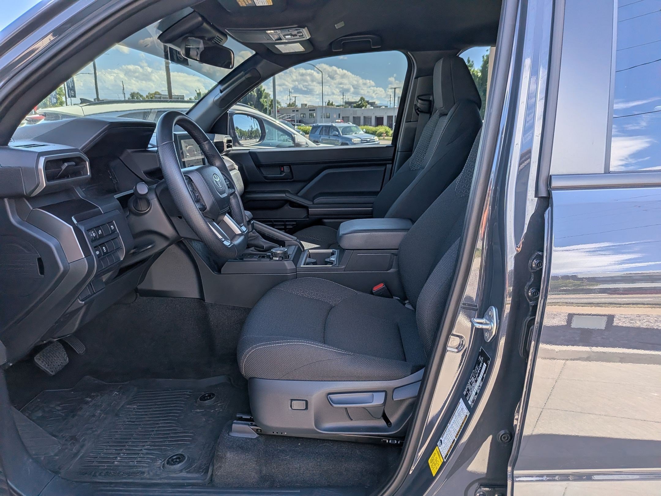 Used 2025 Underground Toyota SR5 image 24