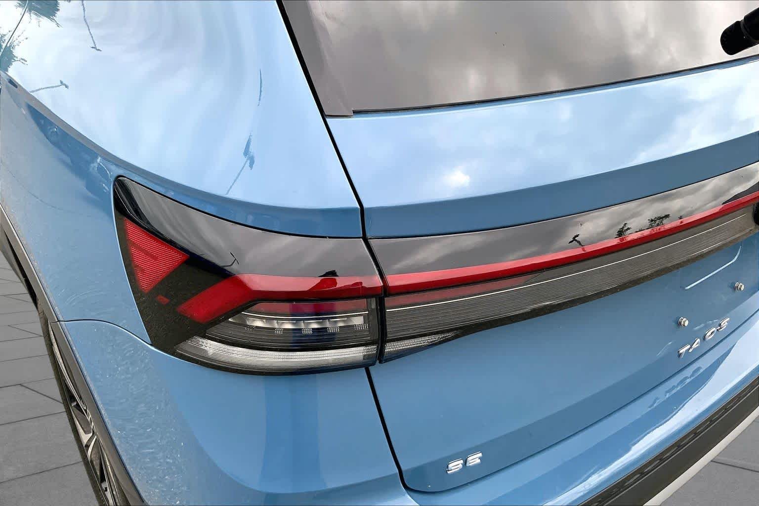 Used 2025 Monterey Blue Pearl Volkswagen SE image 29