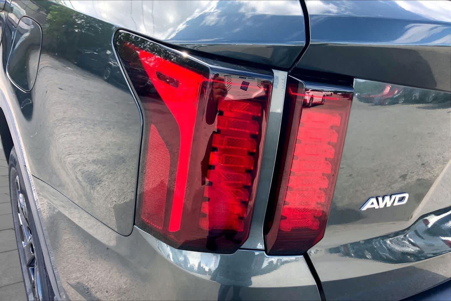 Used 2022 Aruba Green Kia X-Line S image 28