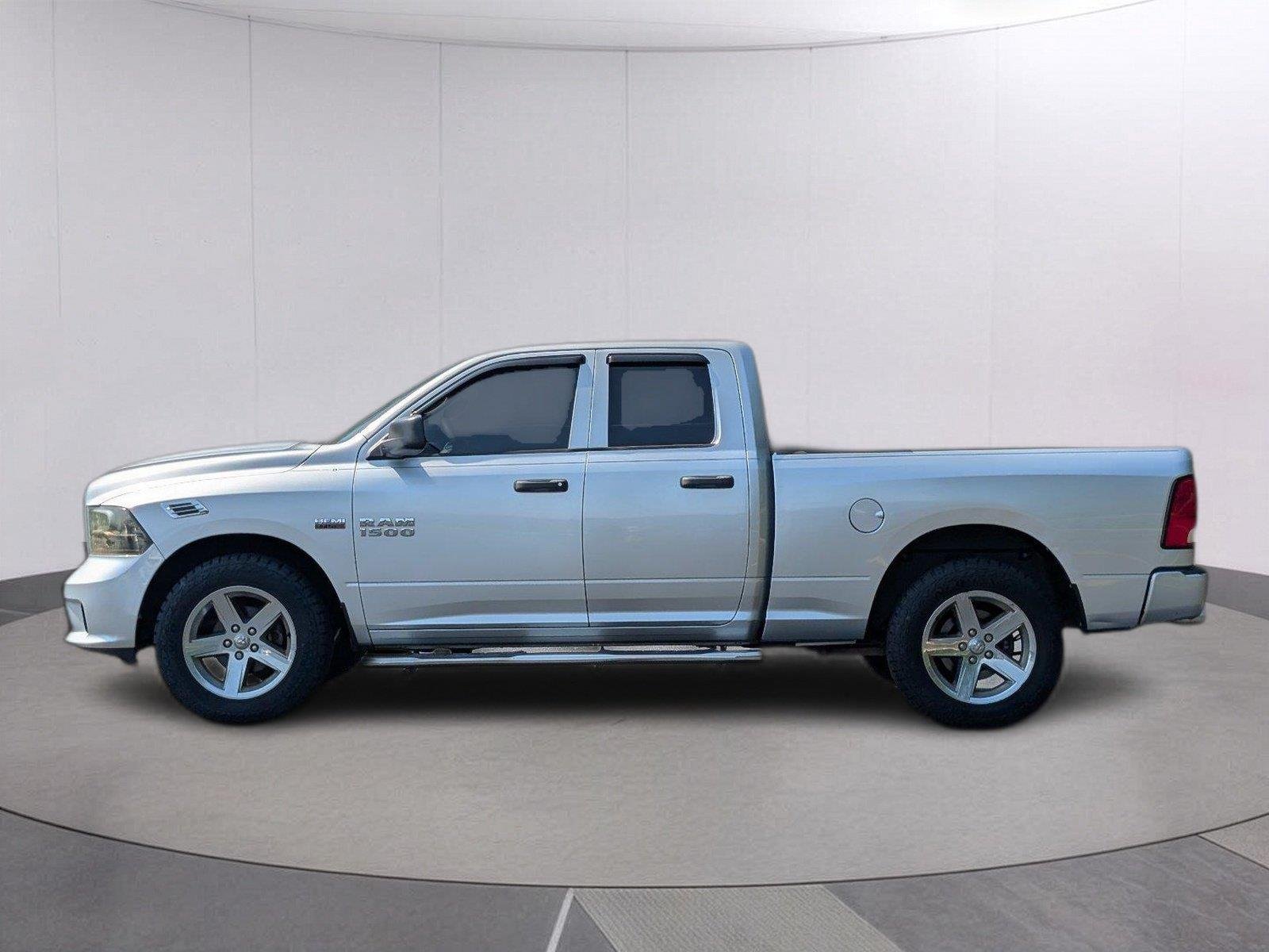 Used 2013 Bright Silver Metallic Ram Express image 2