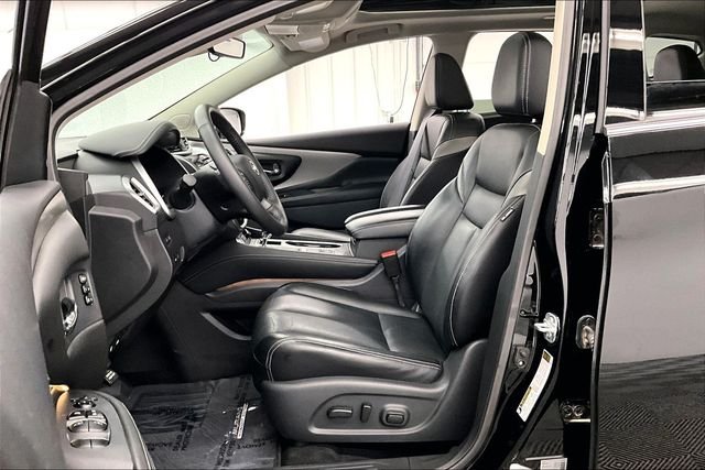 Used 2024 Super Black Nissan SL image 24