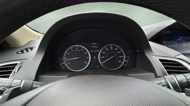 Used 2016  Acura Base image 17