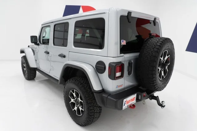 Used 2022 Silver Zynith Clearcoat Jeep Unlimited Rubicon image 11