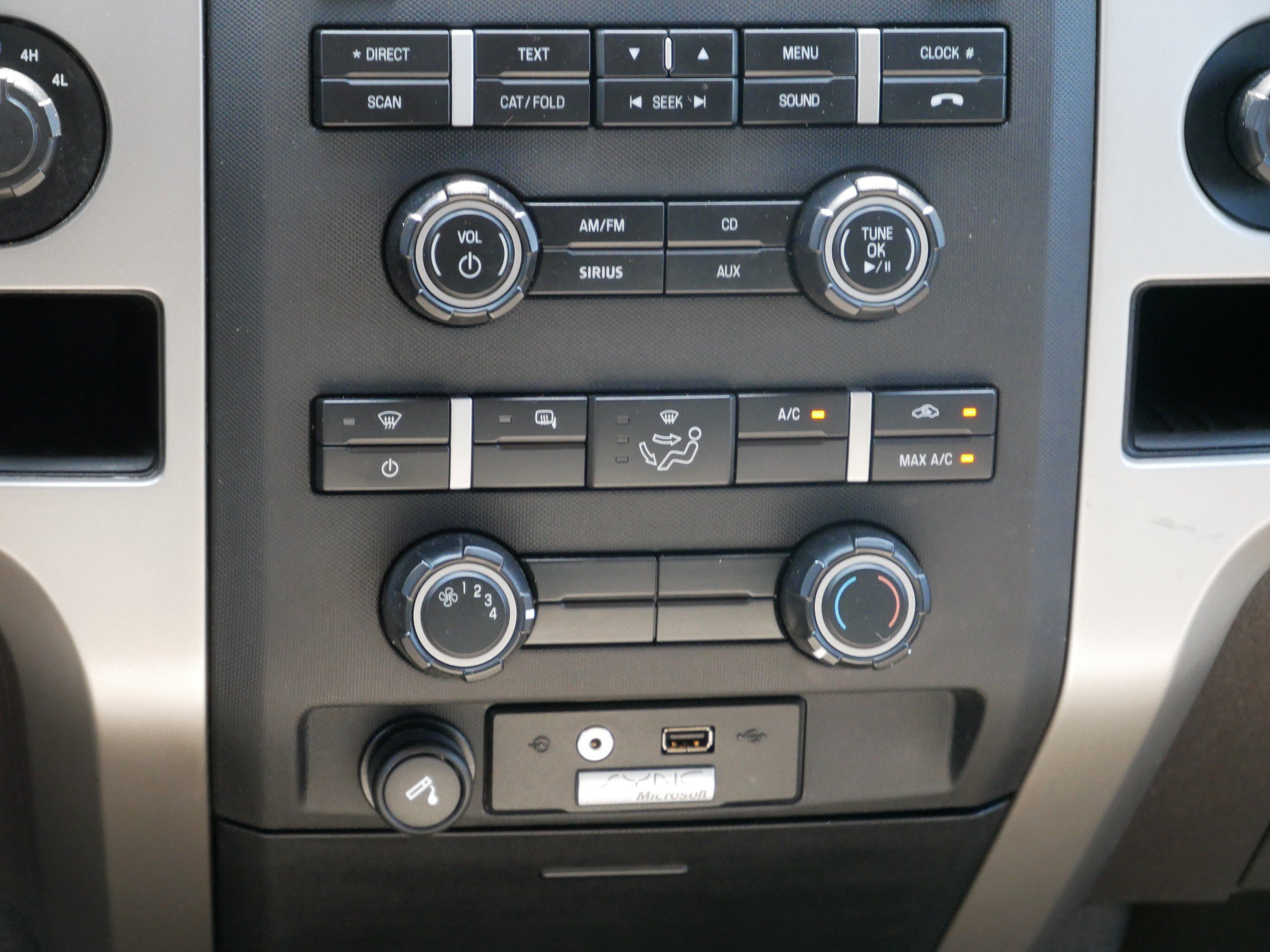 Used 2009 Blue Ford XLT image 15