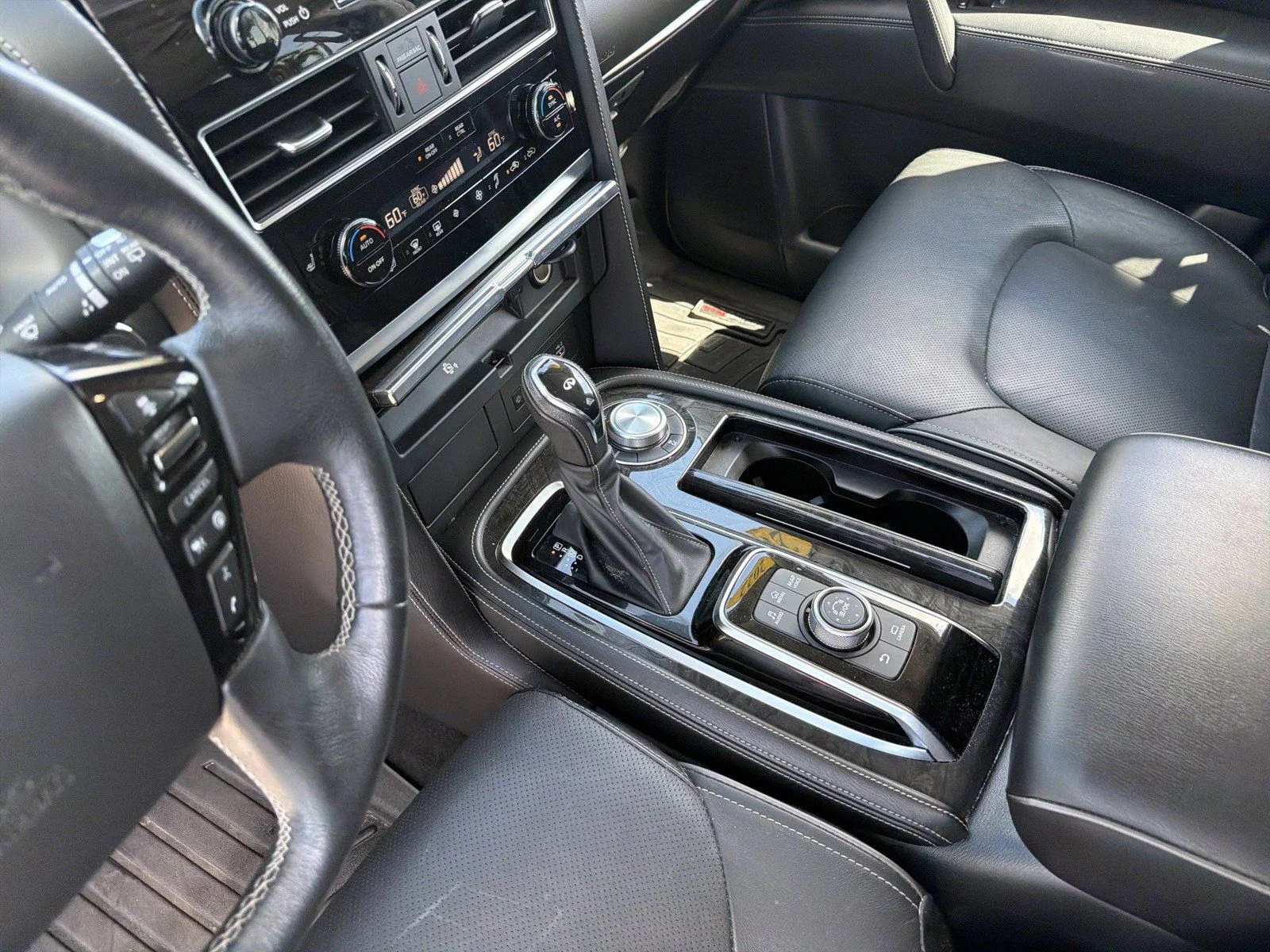 Used 2022 Gray INFINITI LUXE image 22