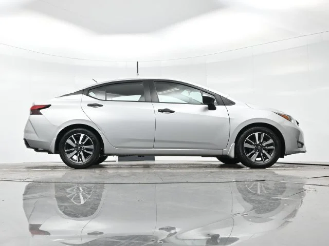 Used 2024 Brilliant Silver Metallic Nissan S image 27