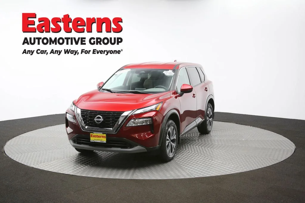 Used 2022 Red Nissan SV image 49