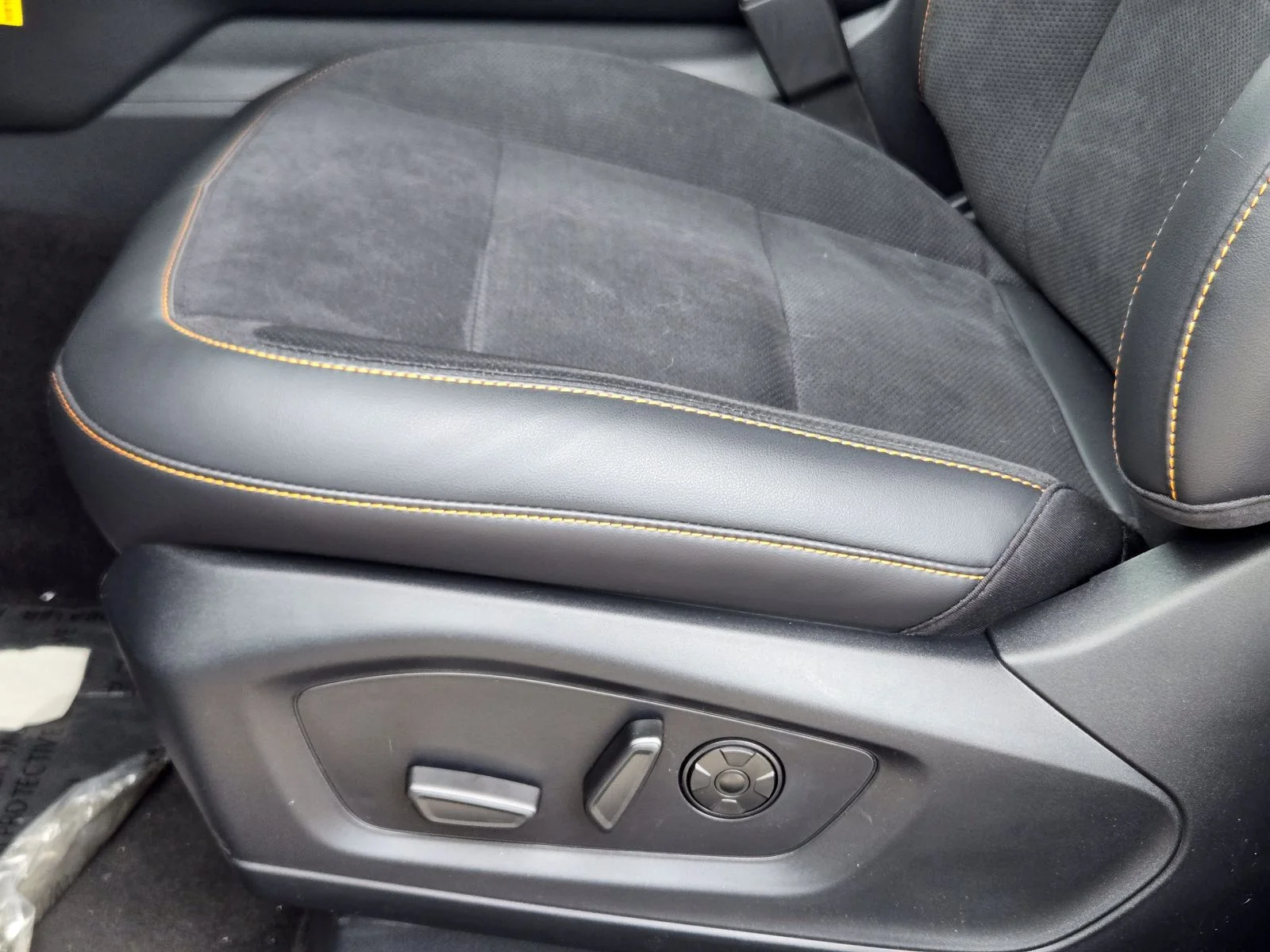 New 2026 Vapor Blue Metallic Ford Tremor® image 16