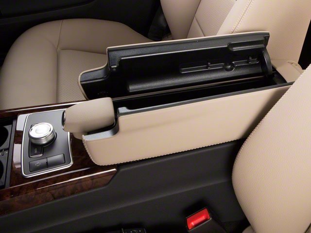 Used 2010  Mercedes-Benz E 350 image 17