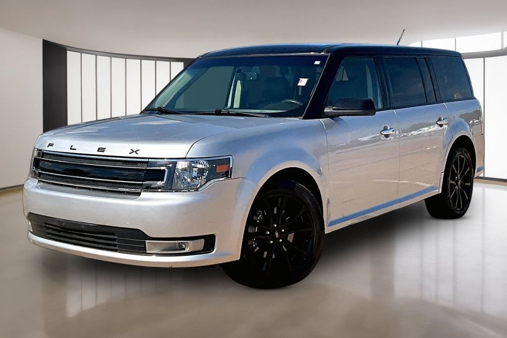 Used 2019 Silver Ford SEL image 1