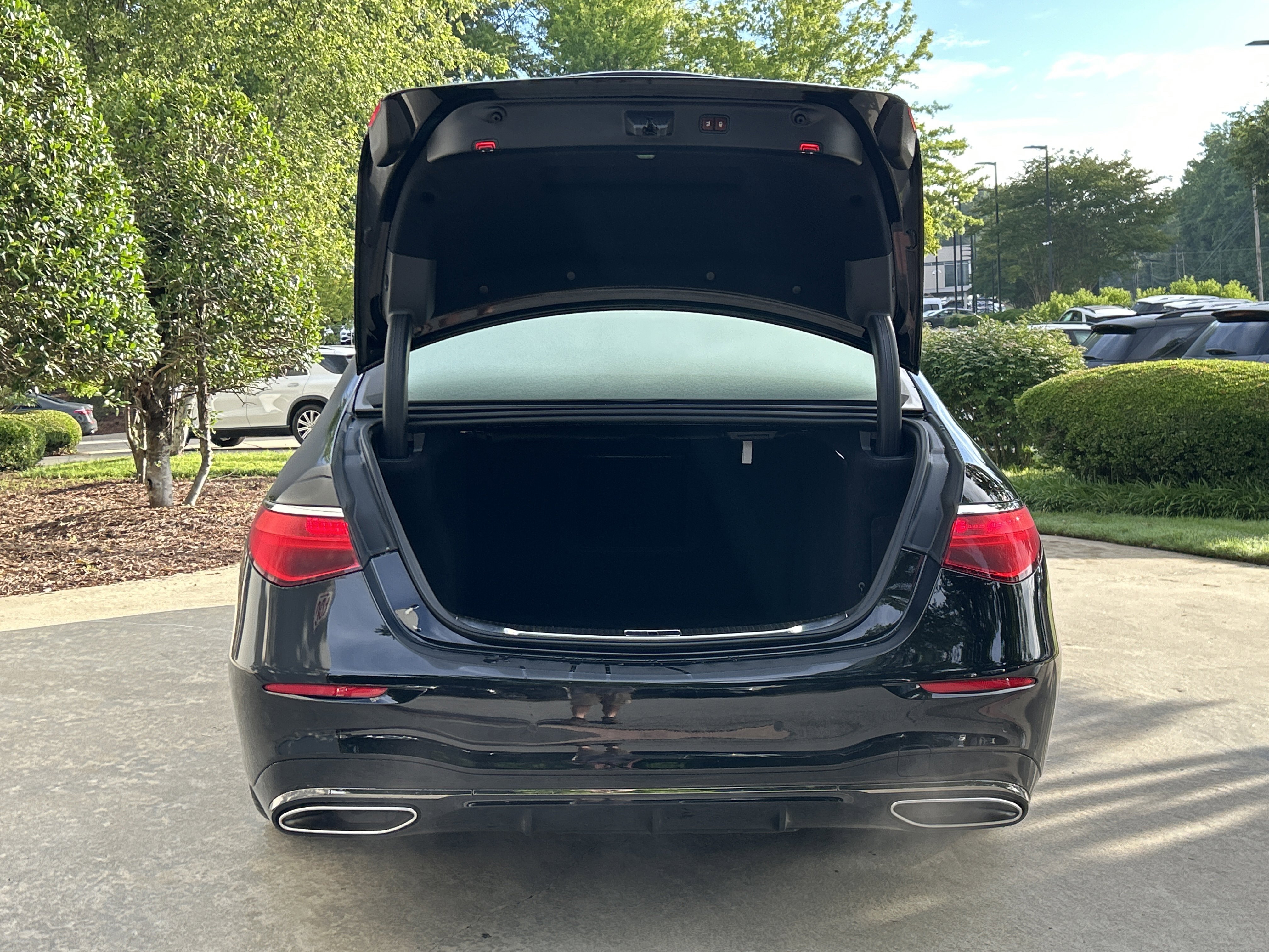 Certified Used 2023 Black Mercedes-Benz S 580 4MATIC® Sedan image 9