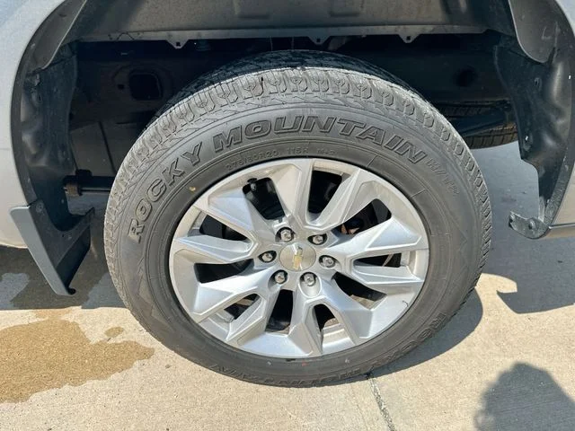 Used 2020 Gray Chevrolet Custom image 46