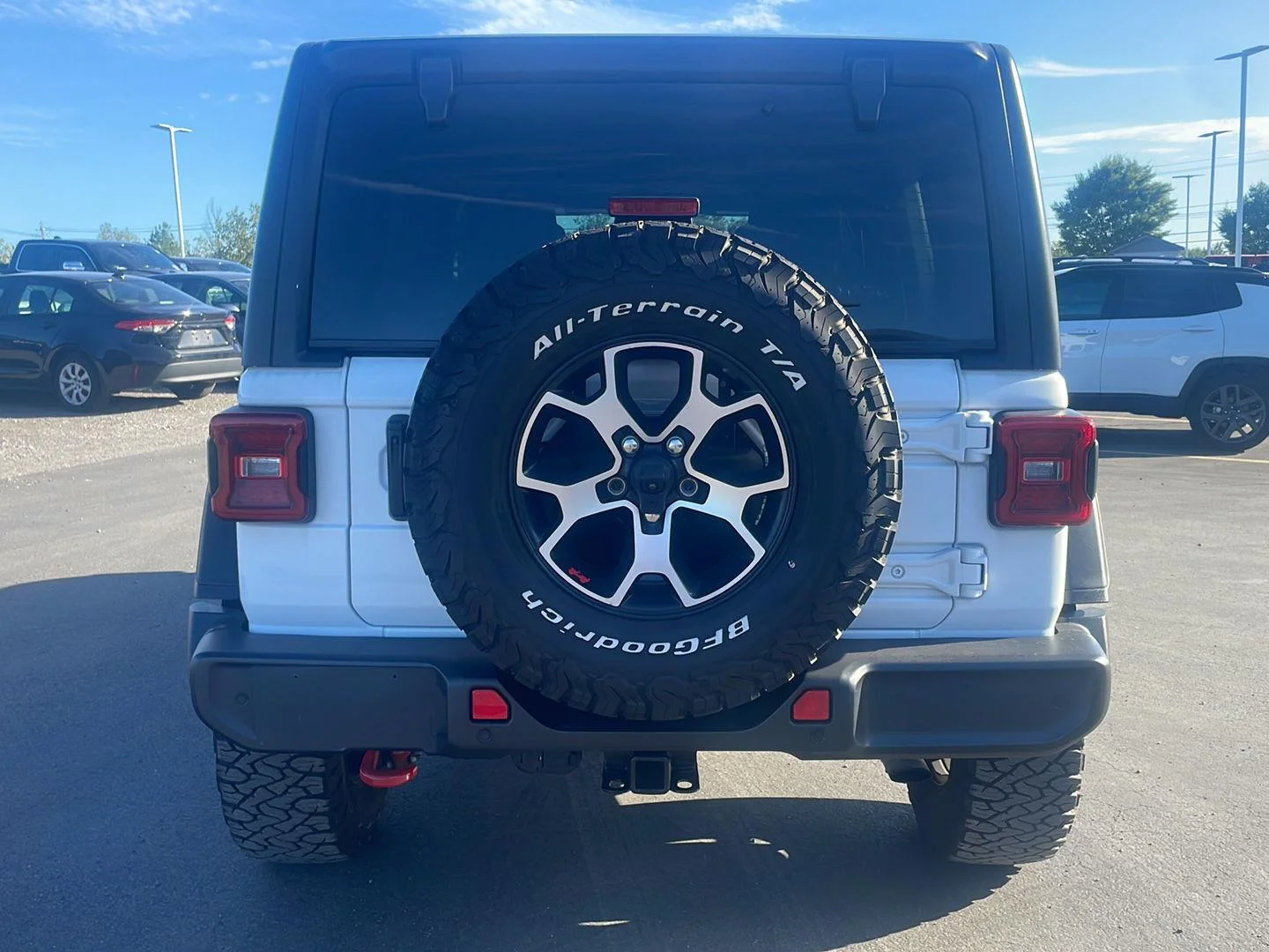 Used 2021 Bright White Clearcoat Jeep Unlimited Rubicon image 9