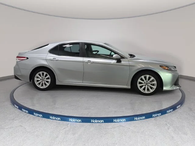 Used 2018 Celestial Silver Metallic Toyota LE image 5