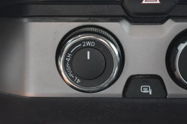 Used 2021 Green Toyota SR5 image 27