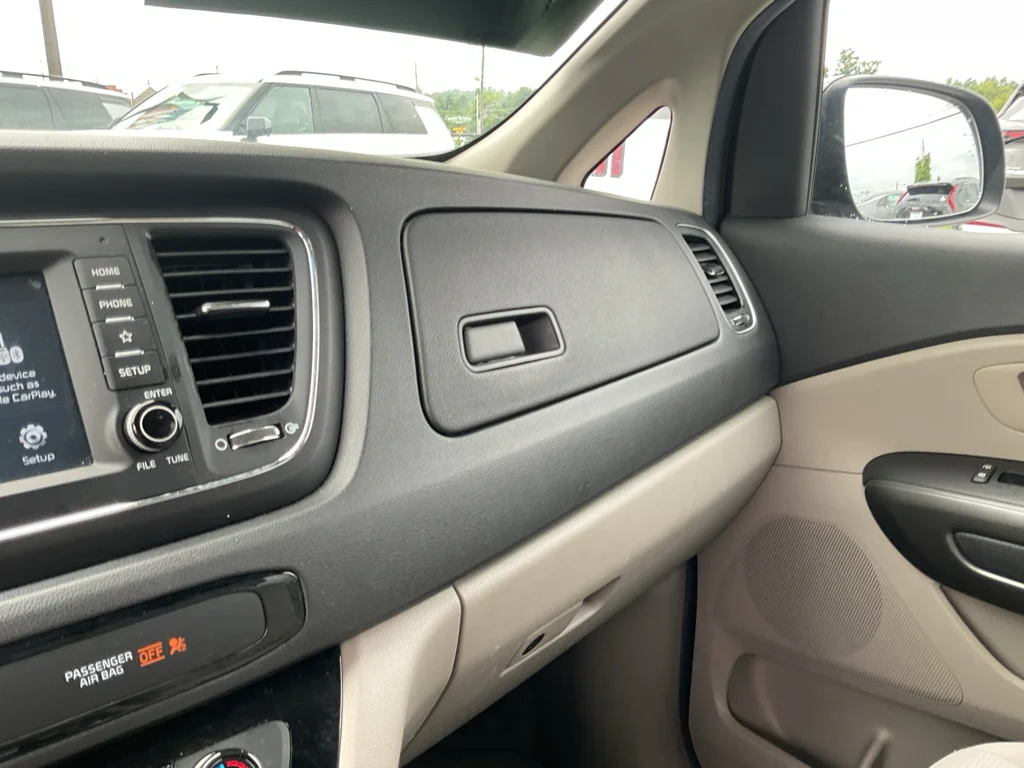 Used 2021 Celestial Blue Kia LX image 26