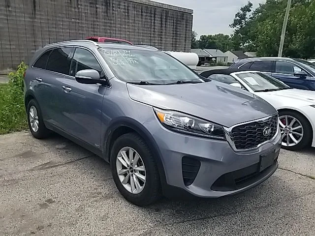 Used 2019 Silver Kia LX image 1