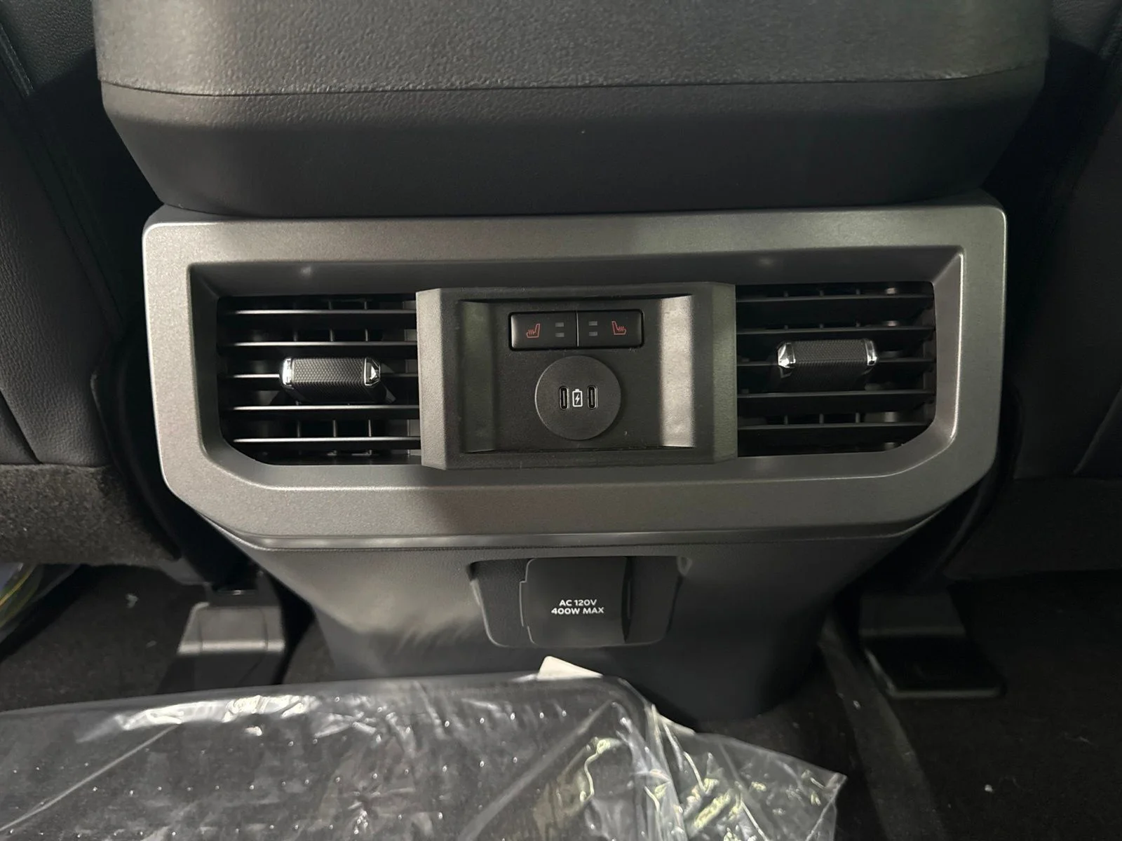 New 2027 Ruby Red Metallic Tinted Clearcoat Ford F-250® Lariat® image 20