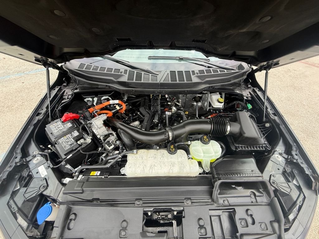 Used 2025 Black Ford XLT image 20
