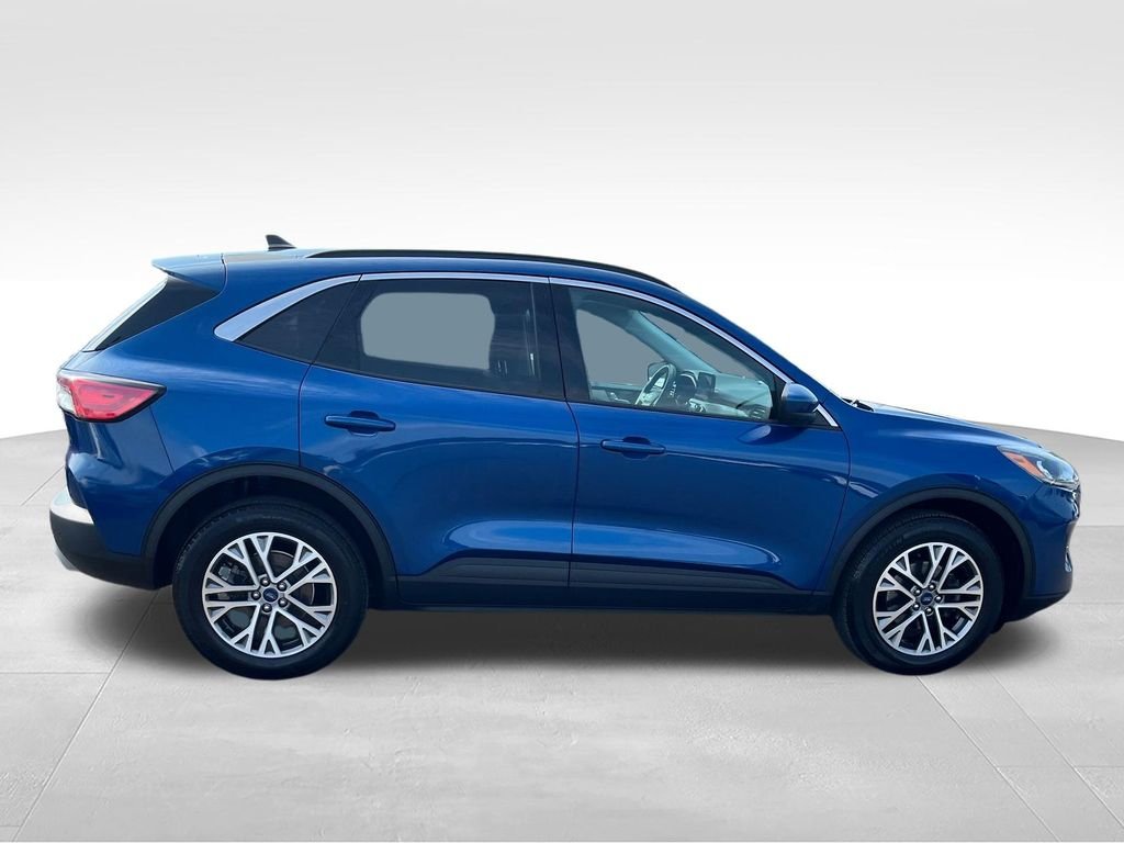 Used 2022 Blue Ford SEL image 6
