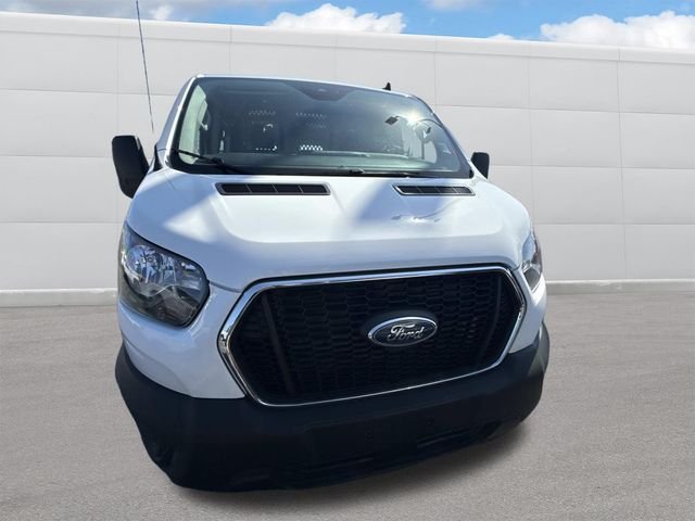Used 2024 Oxford White Ford Base image 4