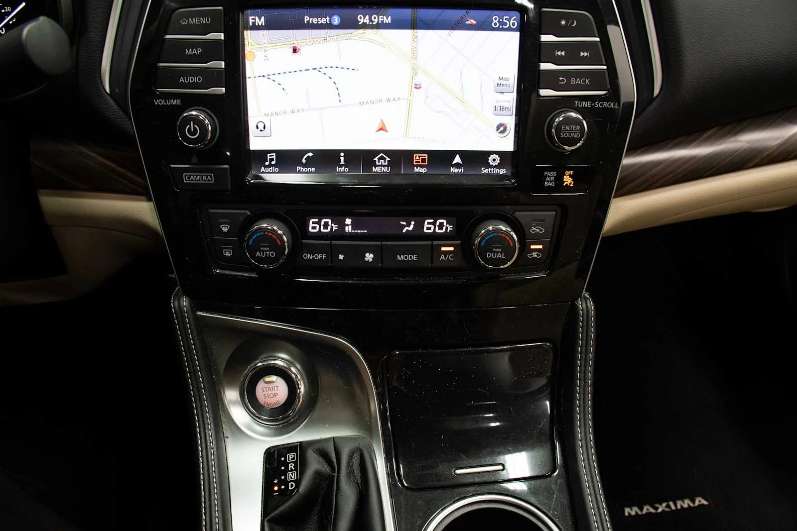 Used 2017 Pearl White Nissan Platinum image 19
