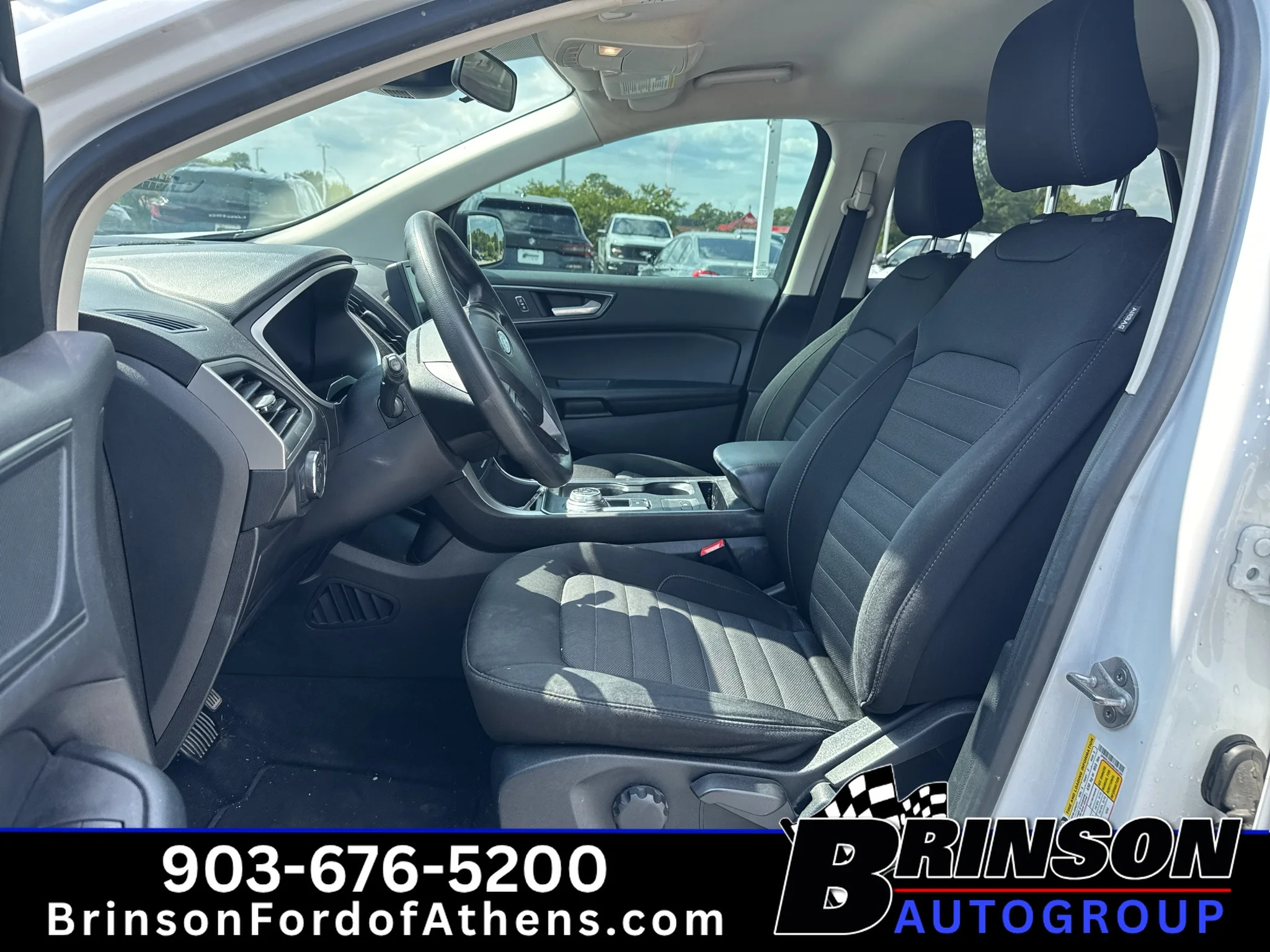 Certified Used 2021 Oxford White Ford SE image 12