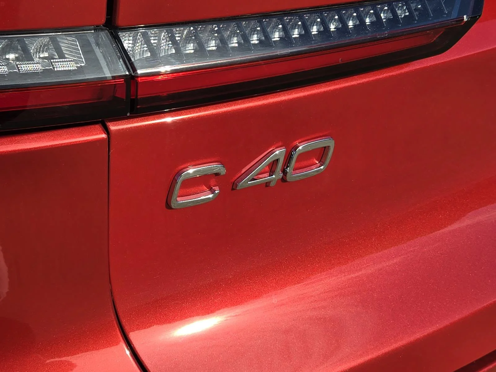 Used 2023 Fusion Red Metallic Volvo Ultimate image 10