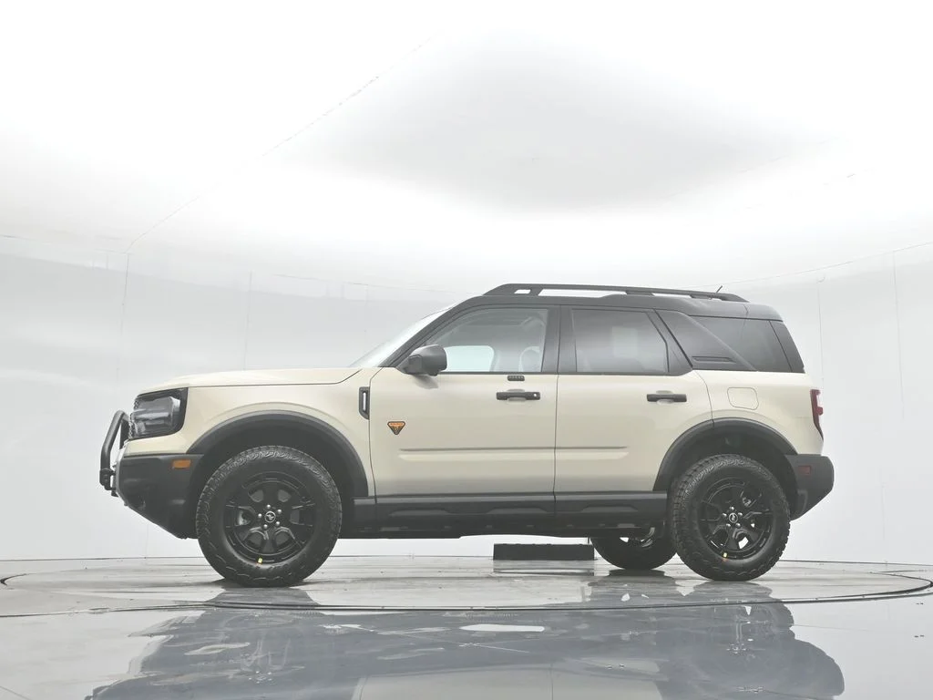 New 2025 Desert Sand Ford Badlands image 51