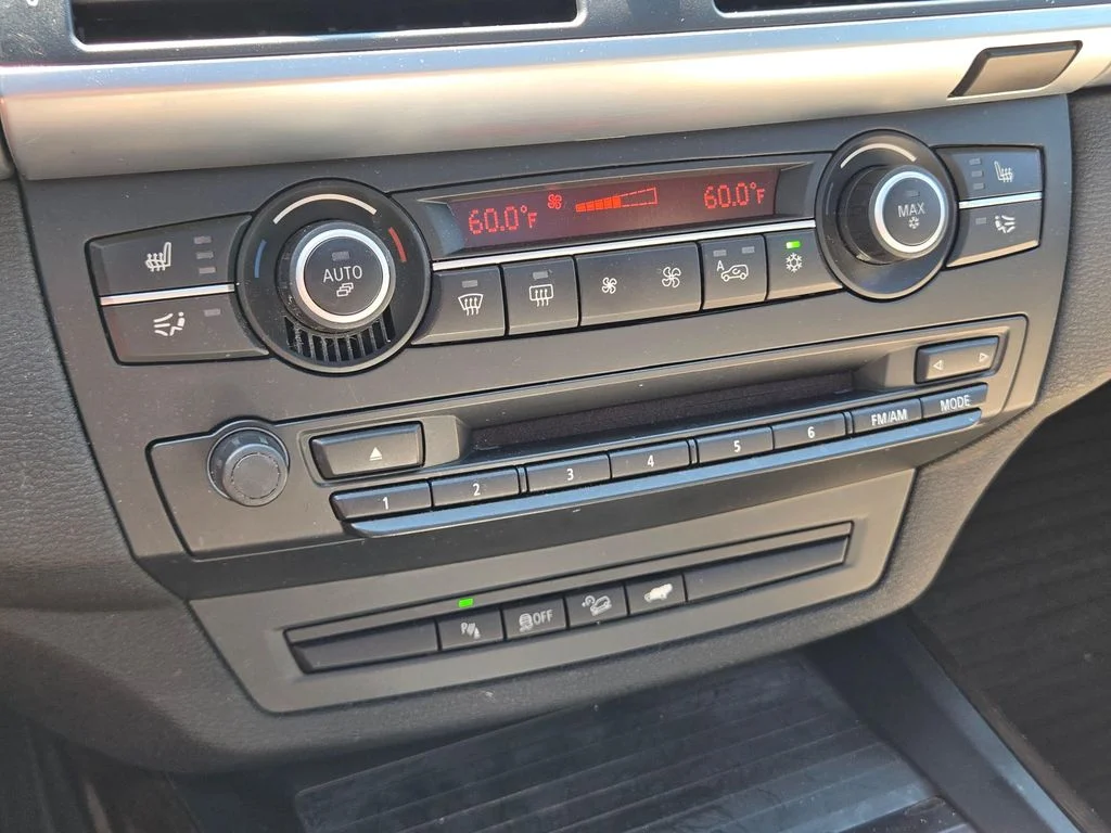 Used 2013 Bronze Metallic BMW xDrive50i image 32