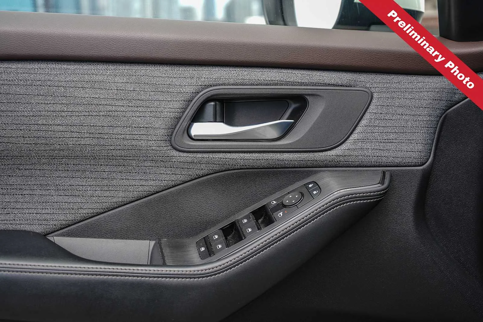Used 2023 Pearl White Tricoat Nissan SV image 16