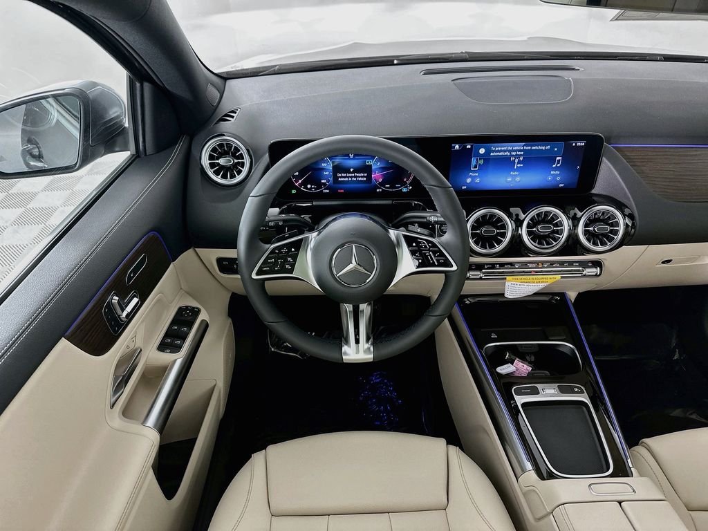 Used 2026 Gray Mercedes-Benz GLA 250 image 22