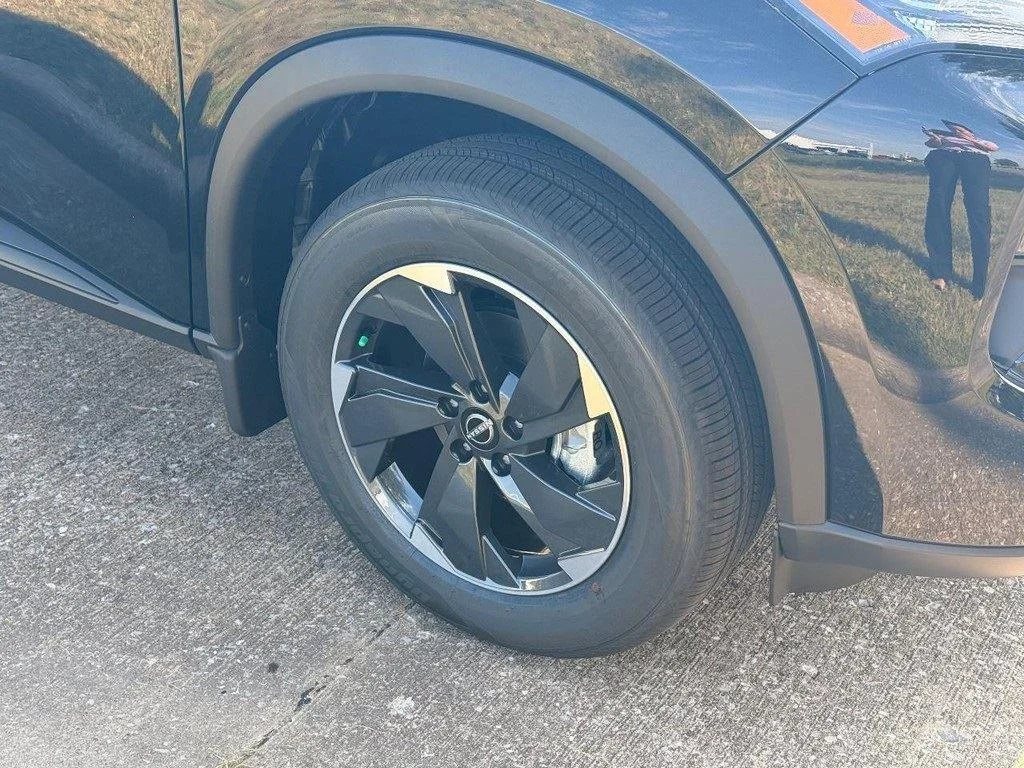 New 2026 Super Black Nissan SV image 25