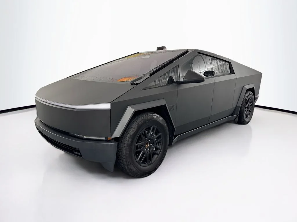 2025 Tesla Cybertruck All-Wheel Drive's photo
