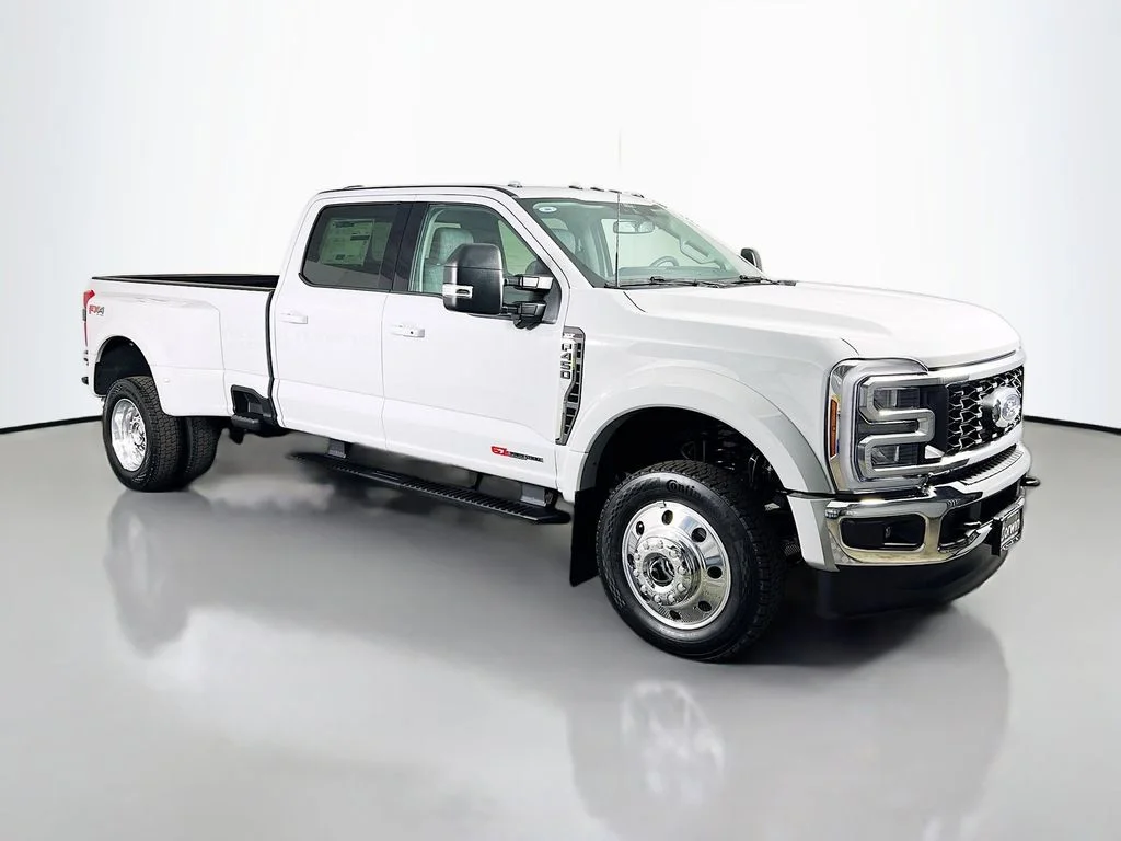 2026 Ford F-450 XLT 4x4 Crew Cab 8' Box DRW's photo