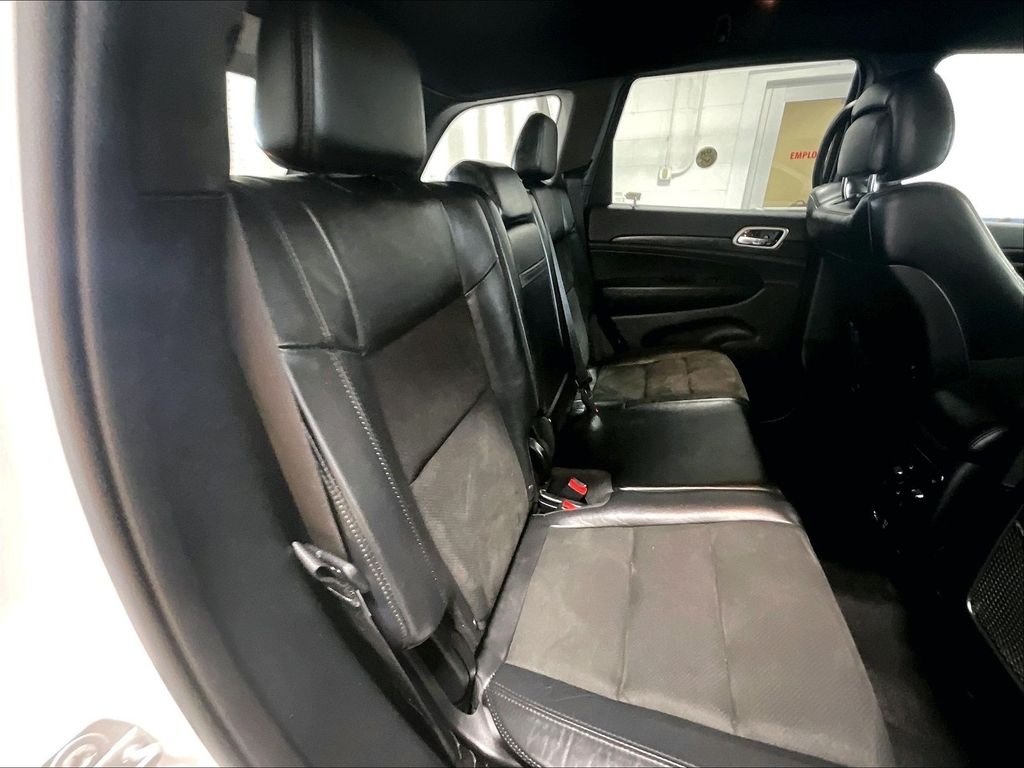 Used 2018 White Jeep Altitude image 16