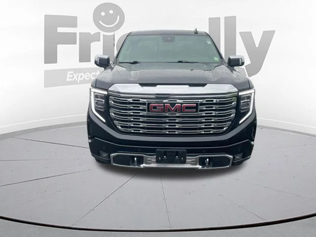 Used 2022 Black GMC Denali image 2