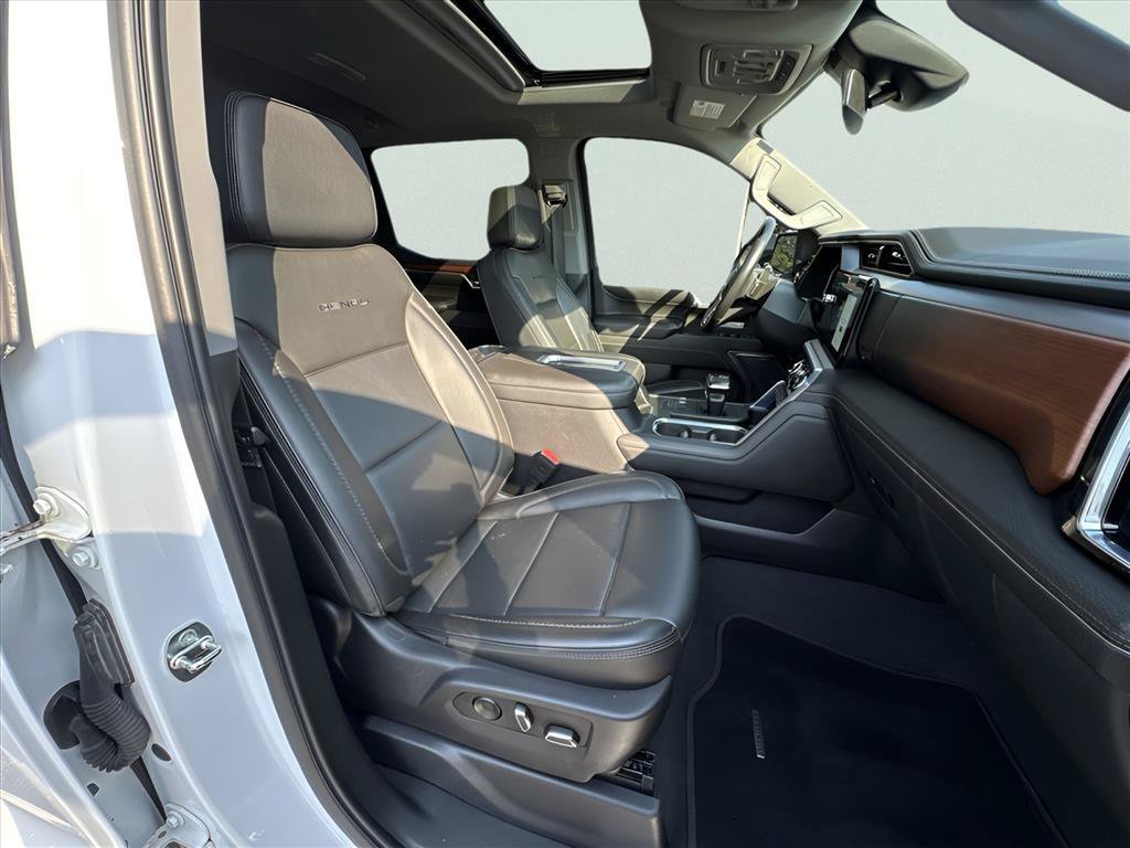 Used 2022 Summit White GMC Denali image 16